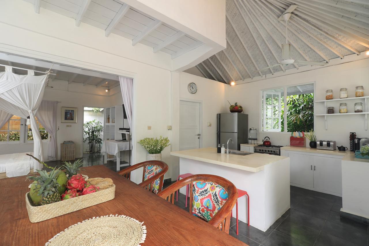 Villa Amalfi Seminyak  Exterior photo