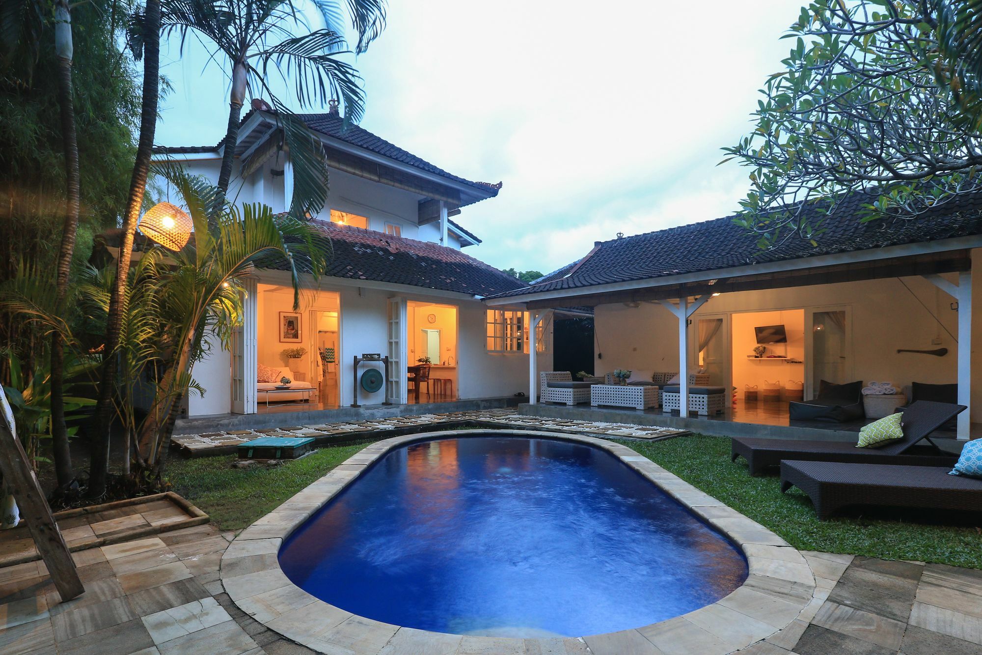 Villa Amalfi Seminyak  Exterior photo